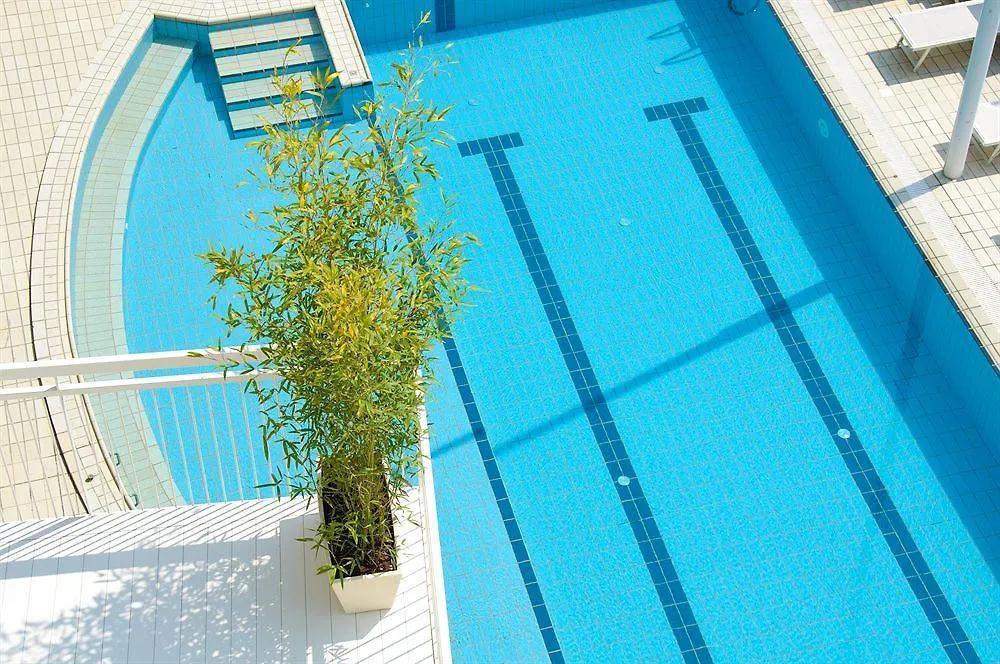 מילאנו מריטימה Hotel Trionfal - Fronte Mare - Vicinissimi Al Centro