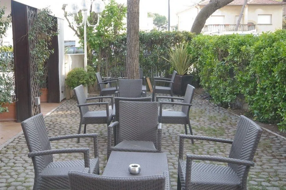 ***  מילאנו מריטימה Hotel Trionfal - Fronte Mare - Vicinissimi Al Centro איטליה